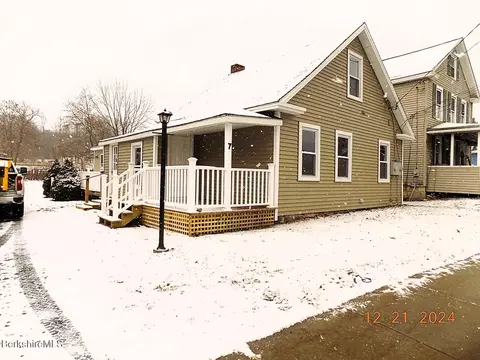 7 Crystal St, Lenox, MA 01240