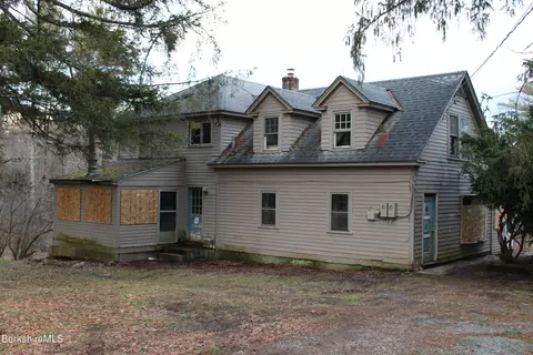 257 Cone Hill Rd, Richmond, MA 01254