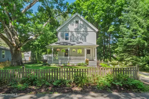 17 Cone Ave, Great Barrington, MA 01230