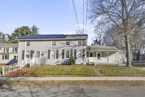 25 High St, Dalton, MA 01226