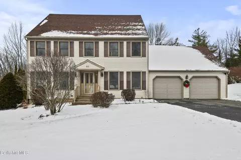 61 Hemlock Hl, Dalton, MA 01226