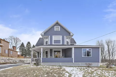 46 Fuller St, Lee, MA 01238