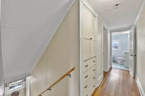 46 Fuller St, Lee, MA 01238 photo 17