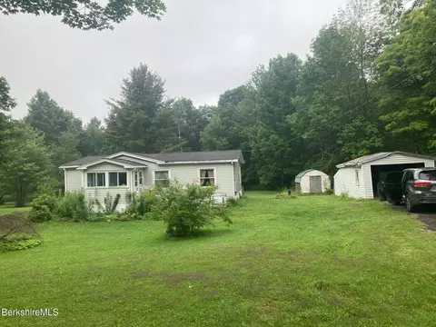 504 Loop Rd, Savoy, MA 01256