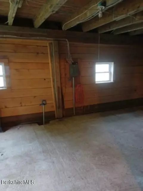 201 Loop Rd, Savoy, MA 01256 photo 6