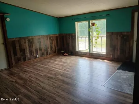 201 Loop Rd, Savoy, MA 01256 photo 12
