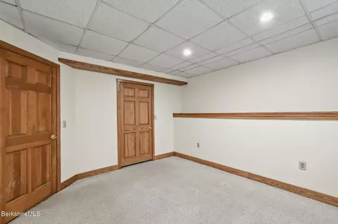 29 N Rd, Peru, MA 01235 photo 31