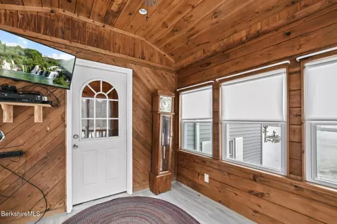 29 N Rd, Peru, MA 01235 photo 28