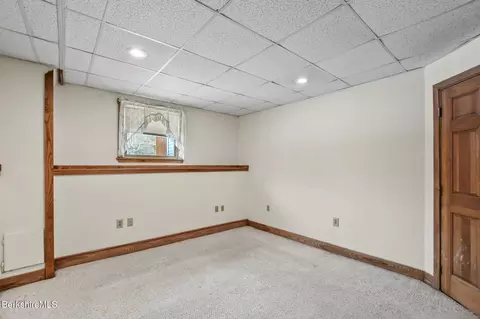 29 N Rd, Peru, MA 01235 photo 33
