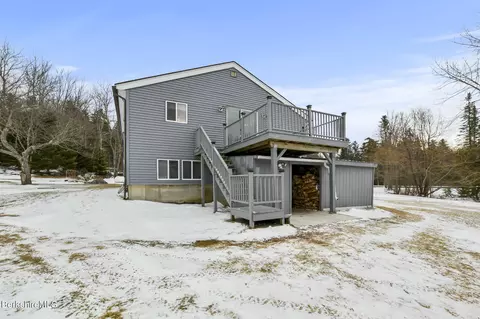 29 N Rd, Peru, MA 01235 photo 3
