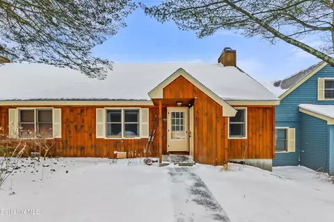 93 Corey Rd #93, Hancock, MA 01237