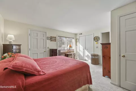266 Appleton Ave, Pittsfield, MA 01201 photo 22
