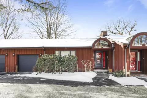 266 Appleton Ave, Pittsfield, MA 01201 photo 32