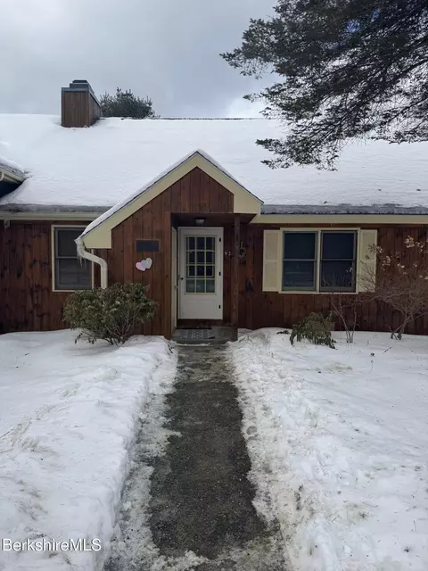 37 Corey Rd #92, Hancock, MA 01237
