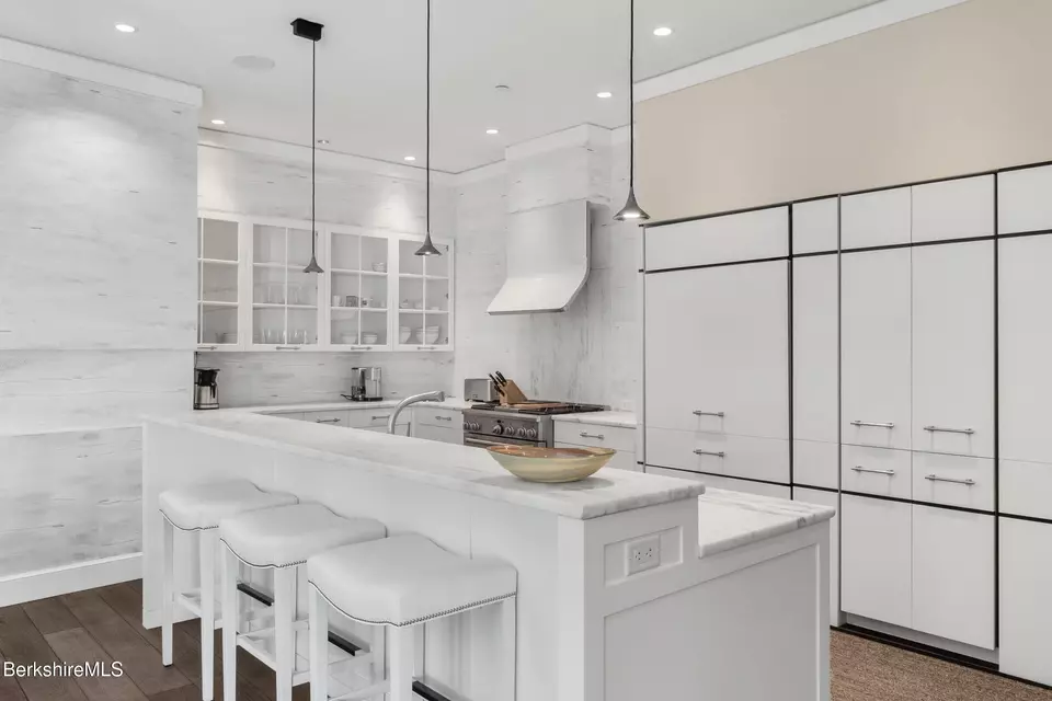 Kitchen - 165 Kemble St #18, Lenox, MA 01240 photo 2 of 4