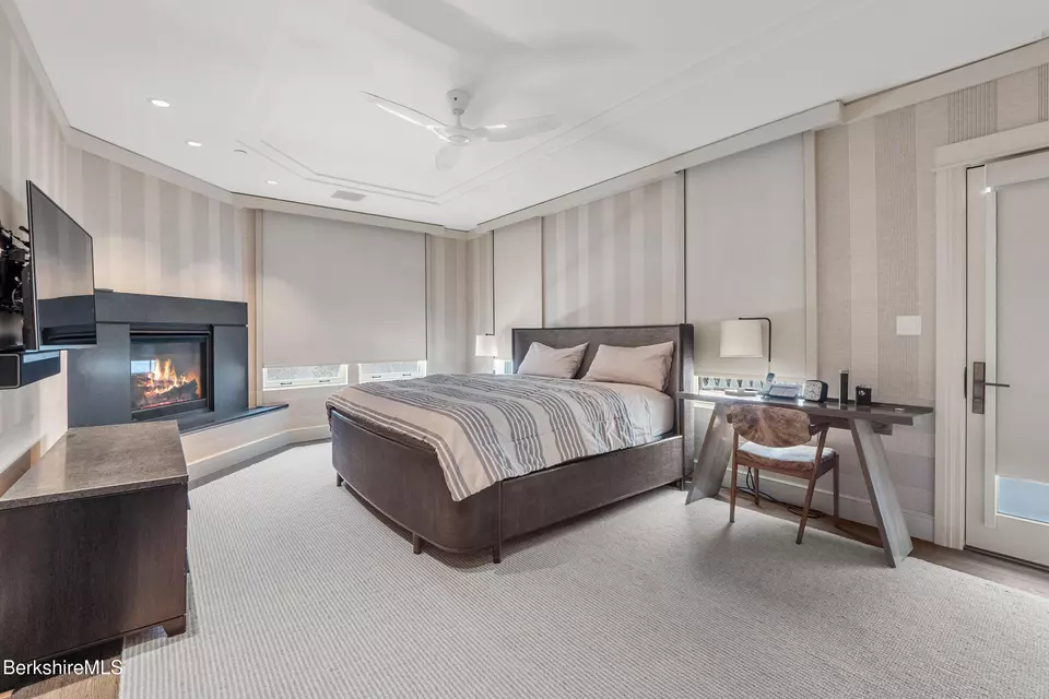 Bedroom - 165 Kemble St #18, Lenox, MA 01240 photo 3 of 6