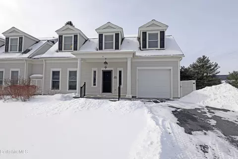 6 October Hill Dr #6, Lenox, MA 01240