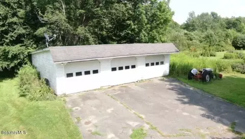 Exterior - 576 North St, Windsor, MA 01270 photo 5 of 14