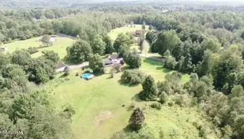 View/Area - 576 North St, Windsor, MA 01270 photo 1 of 2