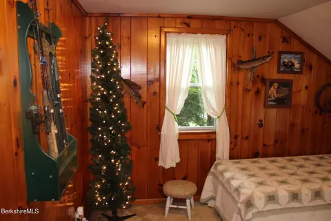 Bedroom - 576 North St, Windsor, MA 01270 photo 3 of 4