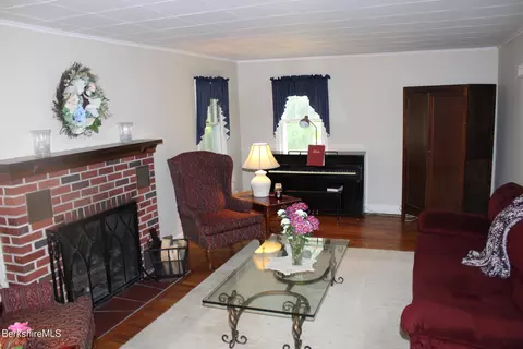 Living - 576 North St, Windsor, MA 01270 photo 2 of 3