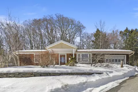 189 Partridge Rd, Pittsfield, MA 01201