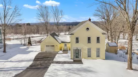 159 Skyline Trl, Middlefield, MA 01243
