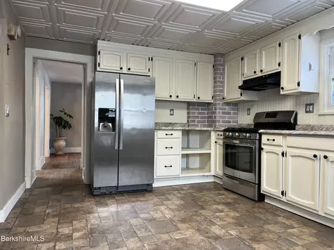 58 Franklin St, Pittsfield, MA 01201 photo 35