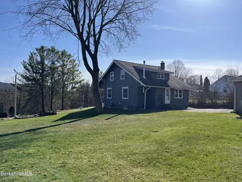 58 Franklin St, Pittsfield, MA 01201 photo 9