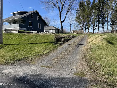 58 Franklin St, Pittsfield, MA 01201 photo 5
