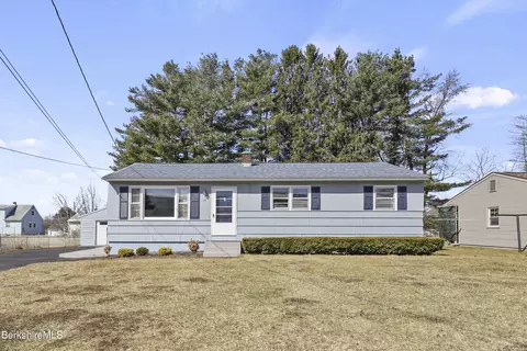 34 Wealthy Ave, Pittsfield, MA 01201
