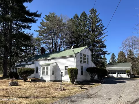 6 Main St, Egremont, MA 01230