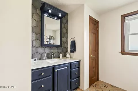 Bath - 775 North St, Windsor, MA 01270 photo 1 of 3