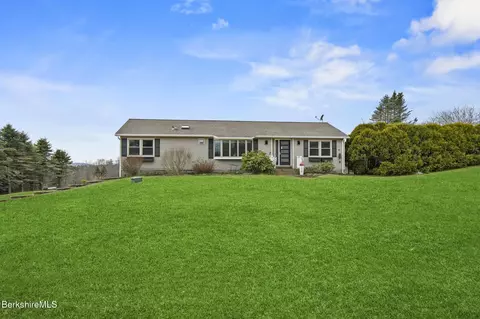 775 North St, Windsor, MA 01270