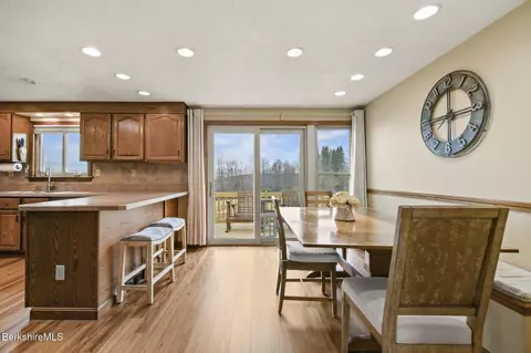 Dining - 775 North St, Windsor, MA 01270 photo 1 of 3