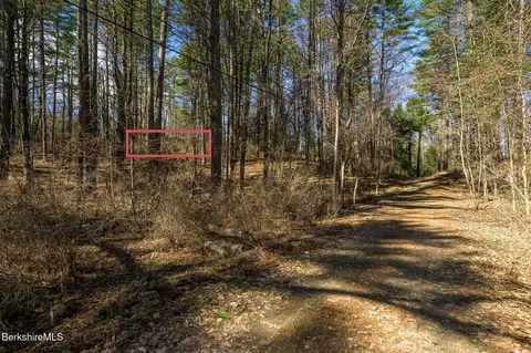 14 Partridge Way, Stockbridge, MA 01262