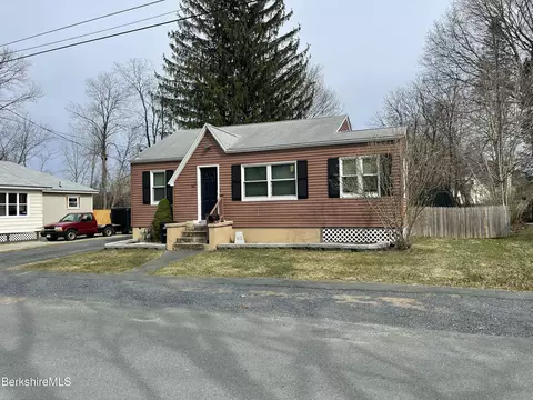 60 Wood Ave, Pittsfield, MA 01201