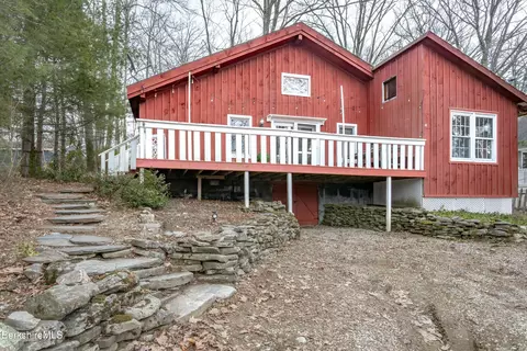 43 South St, Otis, MA 01253