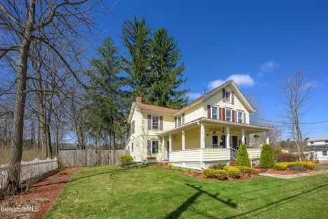 295 Prospect St, Lee, MA 01238