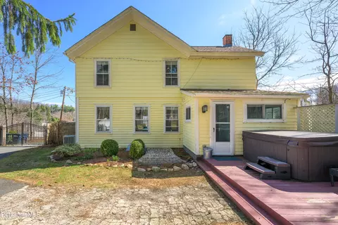 295 Prospect St, Lee, MA 01238 photo 32