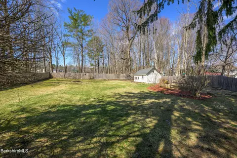 295 Prospect St, Lee, MA 01238 photo 6