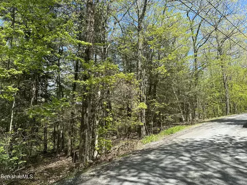 289 Antelope Dr, Lee, MA 01238 photo 5