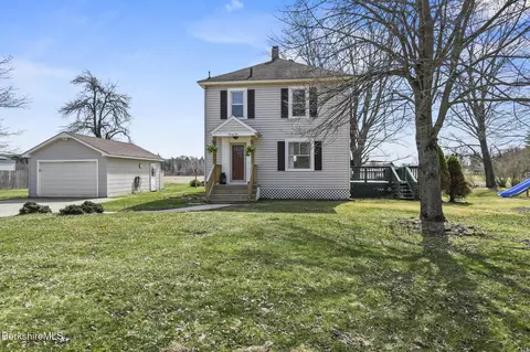 22 Brattle St, Pittsfield, MA 01201