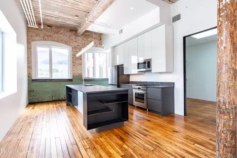 520 State Rd #310, North Adams, MA 01247