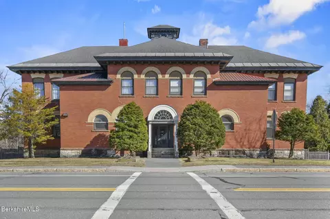 60 North St #9, Dalton, MA 01226
