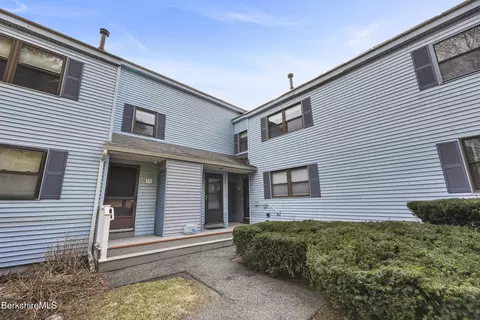 7 Rolling Hills Ln # -9, Lenox, MA 01240