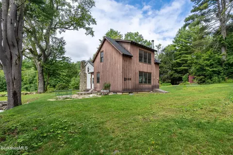 Exterior - 18 S Beech Plain Rd, Sandisfield, MA 01255 photo 3 of 9