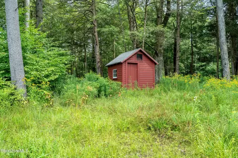 Exterior - 18 S Beech Plain Rd, Sandisfield, MA 01255 photo 6 of 9