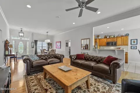 124 Red Barn Rd, Dalton, MA 01226 photo 7