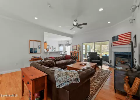 124 Red Barn Rd, Dalton, MA 01226 photo 8
